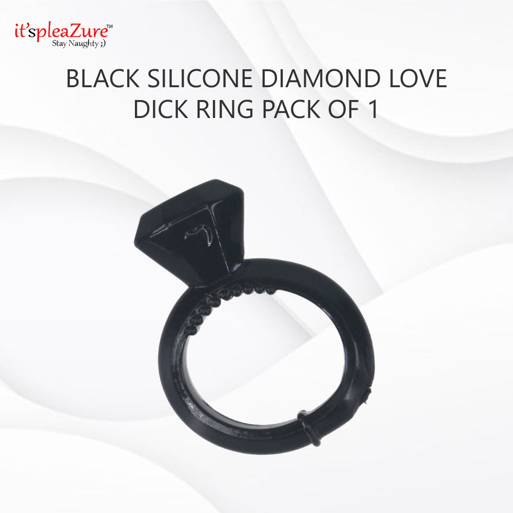 Black silicone cock ring on Itspleazure