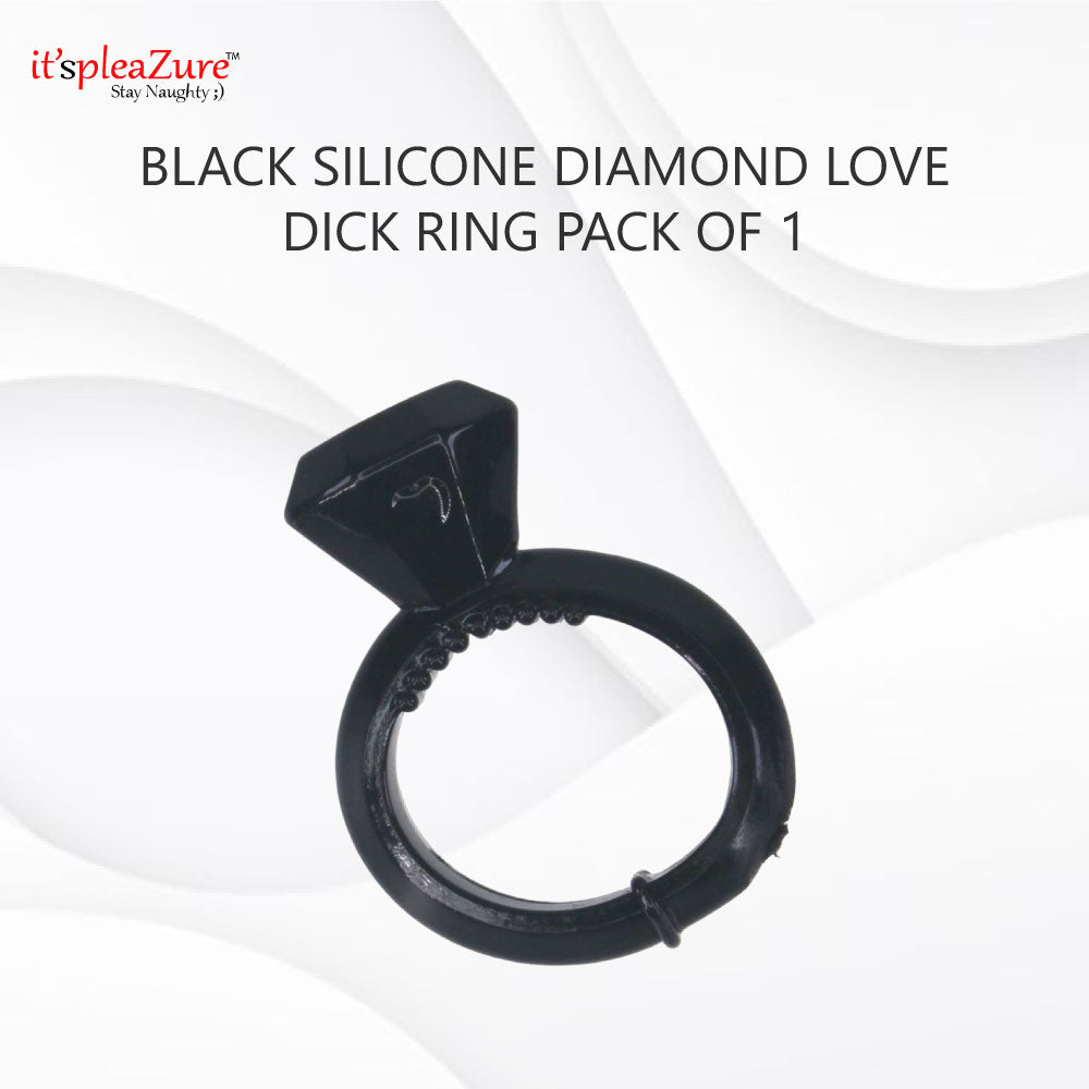 Black silicone cock ring on Itspleazure 