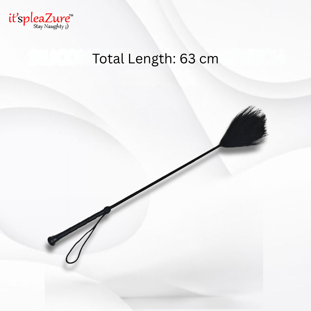 Black feather duster with total length measurement on a white background, featuring 'it's pleazure' branding.